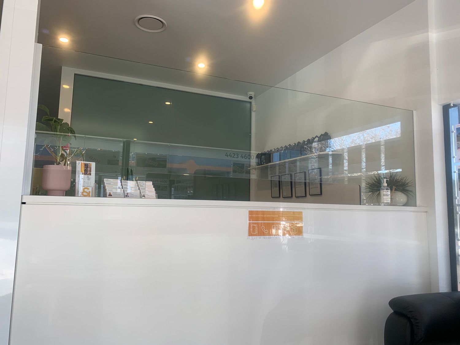 A Counter with a High Glass Partition — Glass Windows & Doors in Shoalhaven, NSW