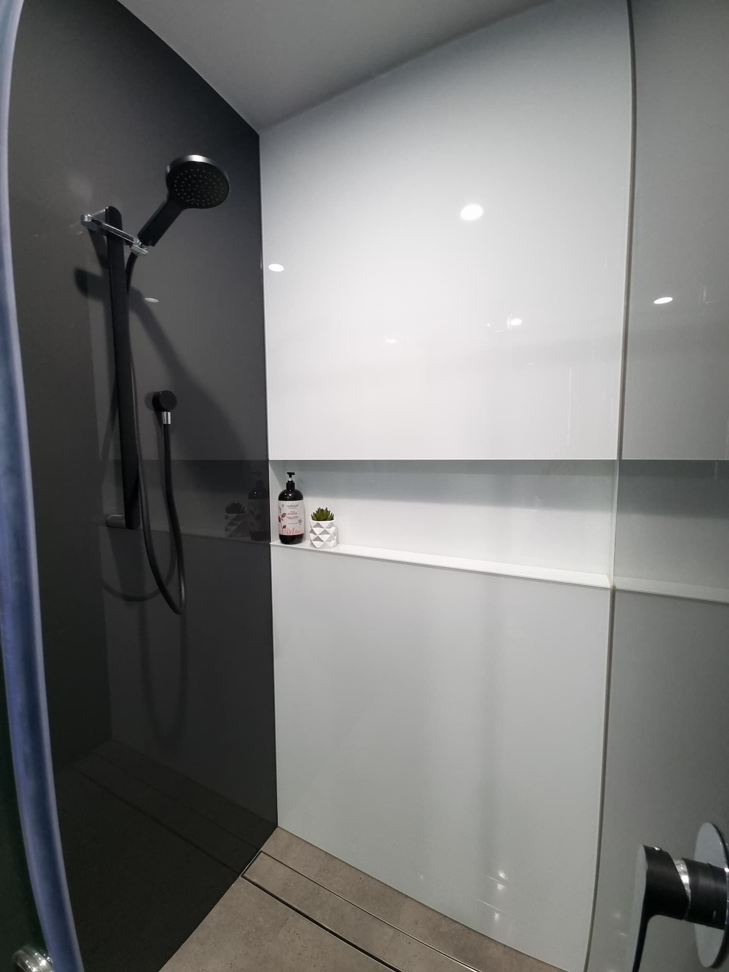 Shower Room — Glass Windows & Doors in Shoalhaven, NSW