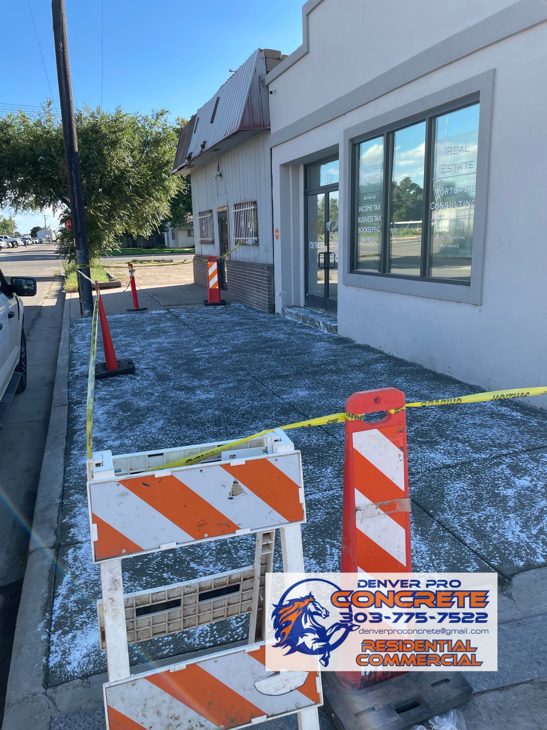 A sign that says ' denver 330 concrete ' on it
