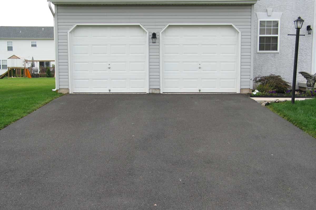 Garage Driveway | Twin Falls, ID | A & J Paving and Sealcoating
