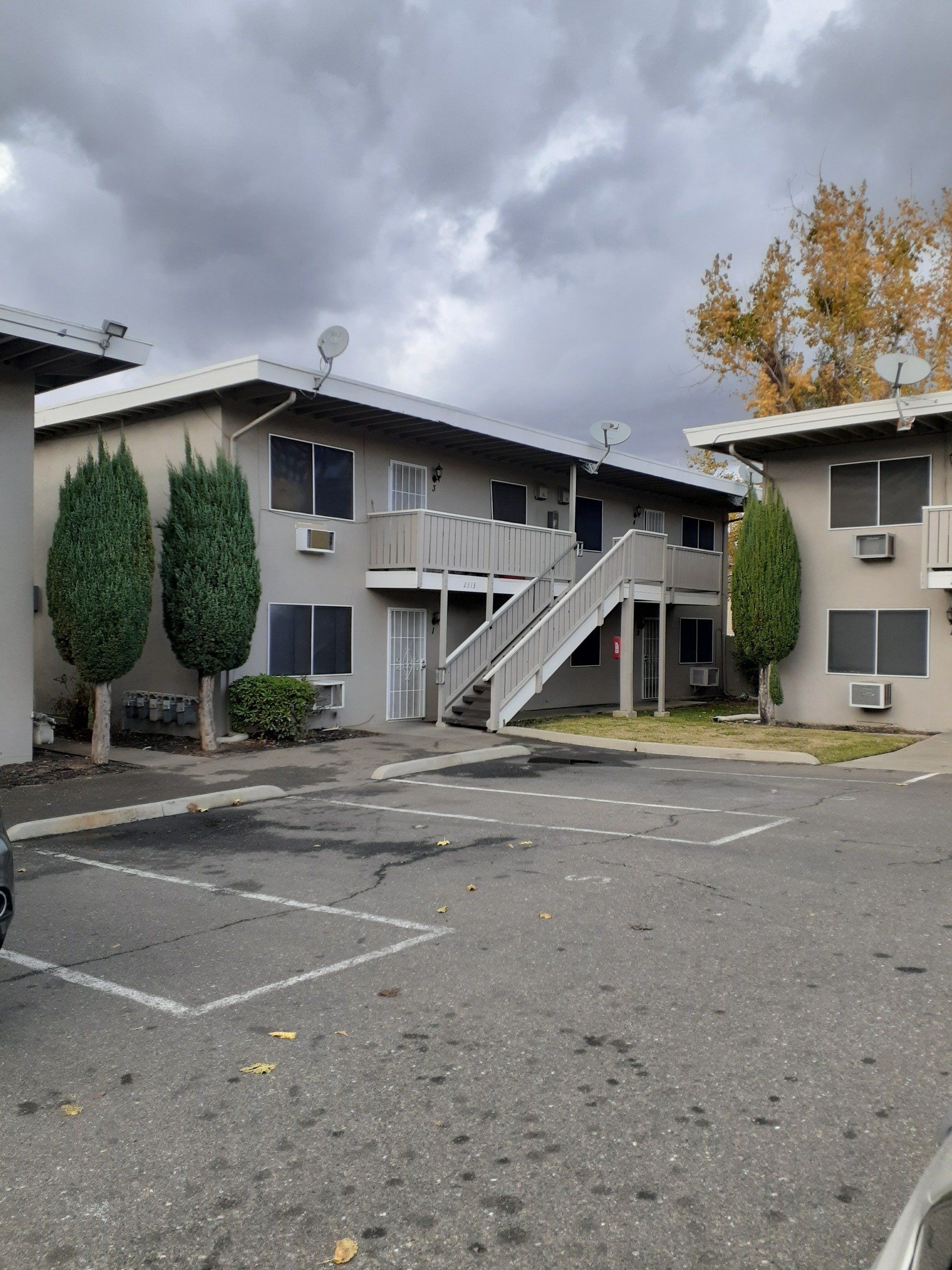 Laramie Lane Apartments