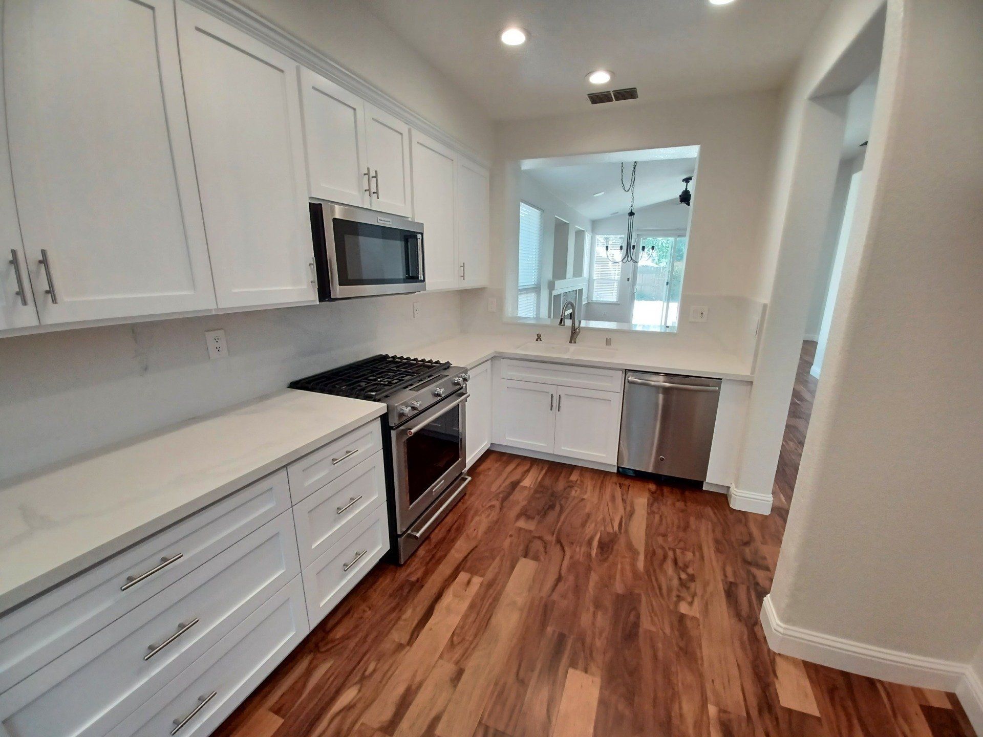 3216 corniche lane kitchen