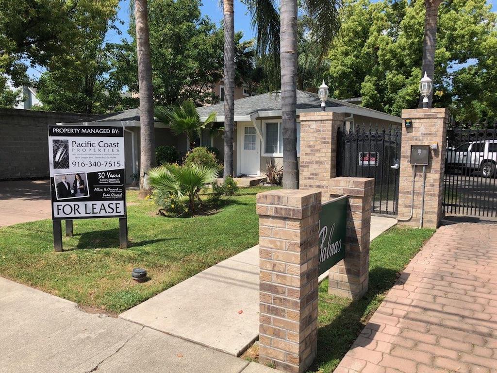 Las Palmas Apartments