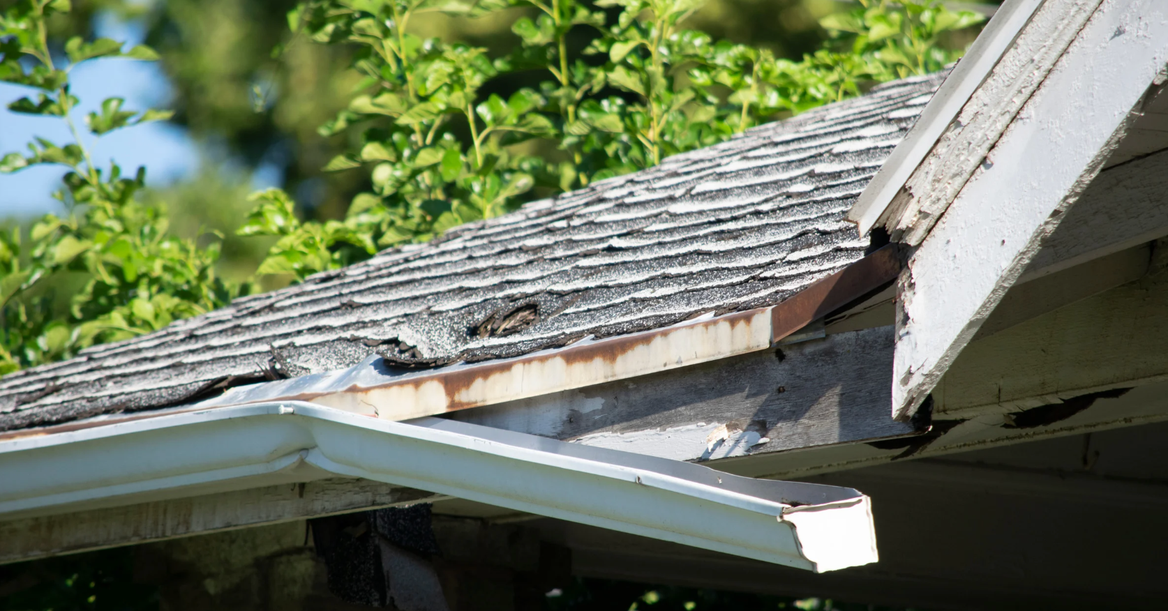 How Gutter Failures Can Lead to Roof and Siding Damage