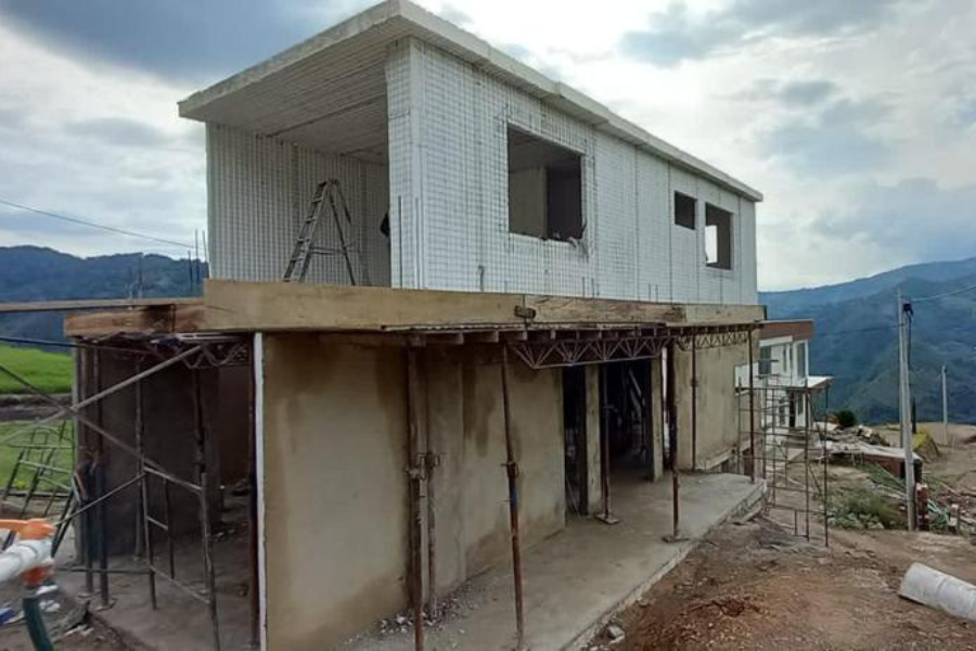 M R ICOPOR PARA OBRAS S.A.S