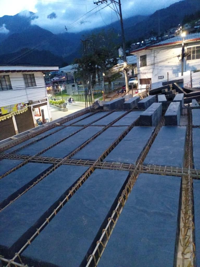 M R ICOPOR PARA OBRAS S.A.S