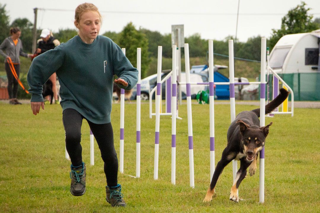 brooke and woody in the weaves
