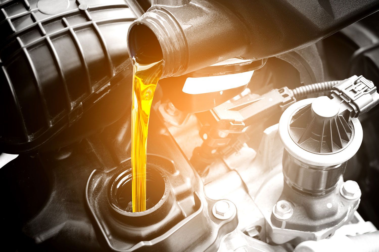 garage mechanic transmission repair car engine oil battery auto workshop fixhive garage ورشة