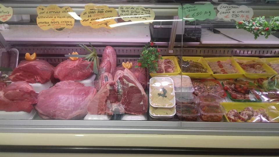 bancone con i prodotti