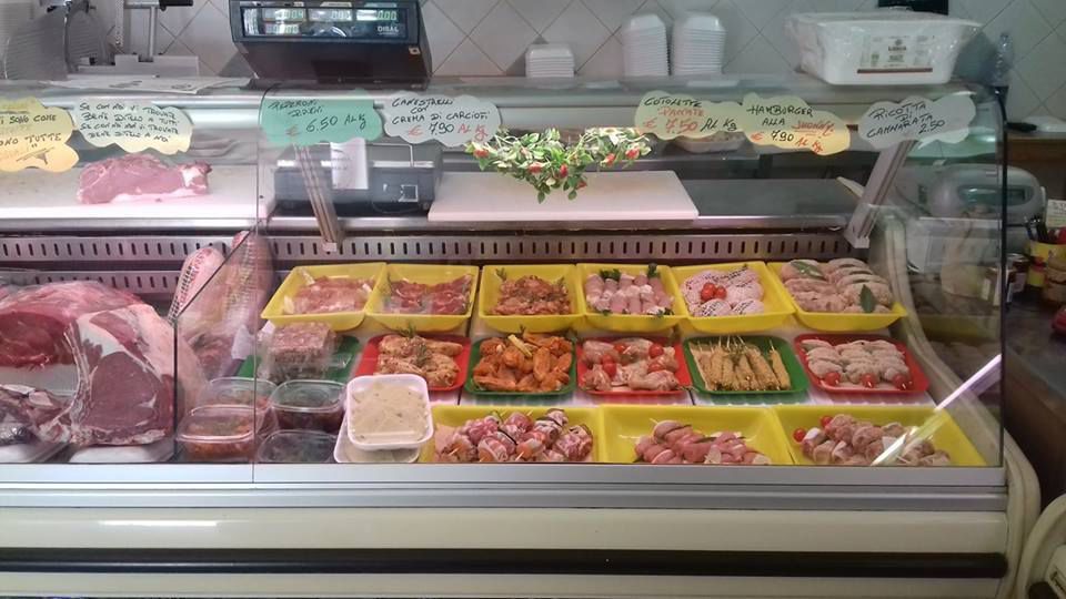 nbancone con la carne