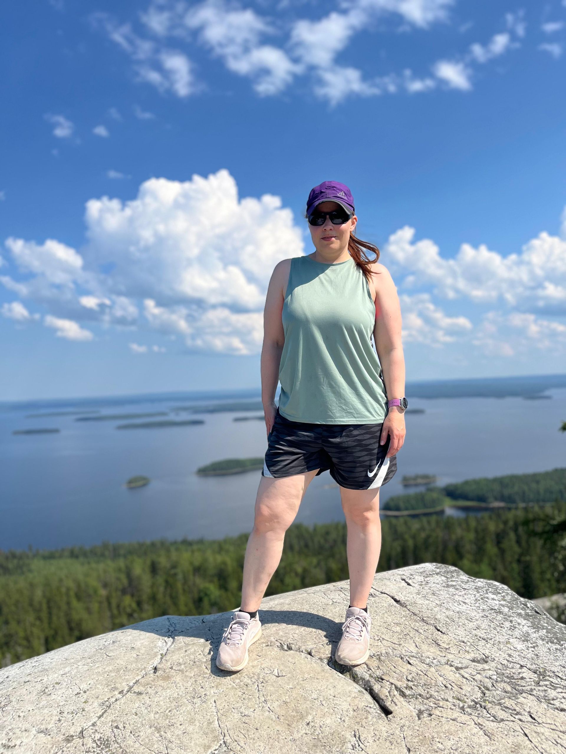 Kirjailija Helena Immonen Kolilla