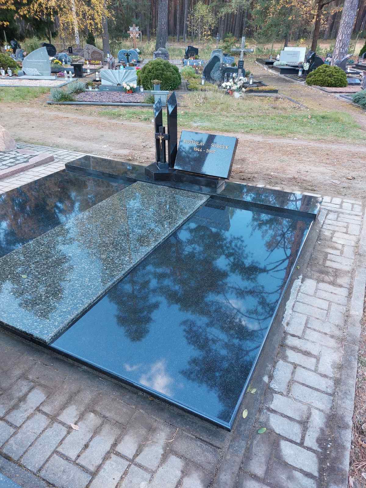 Granito plokščių gamyba