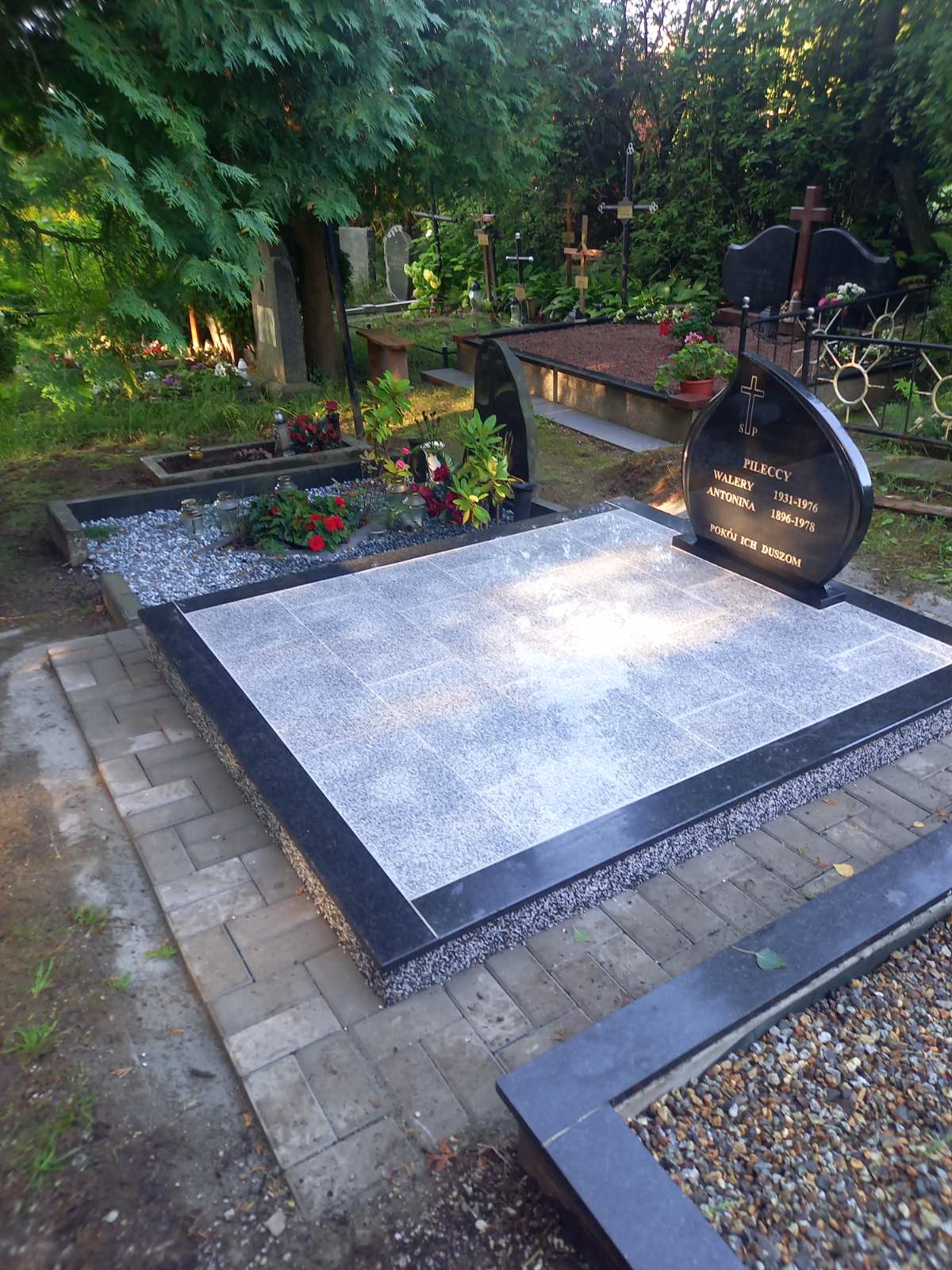 Granito plokščių gamyba