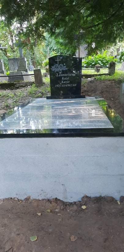 Granito plokščių gamyba