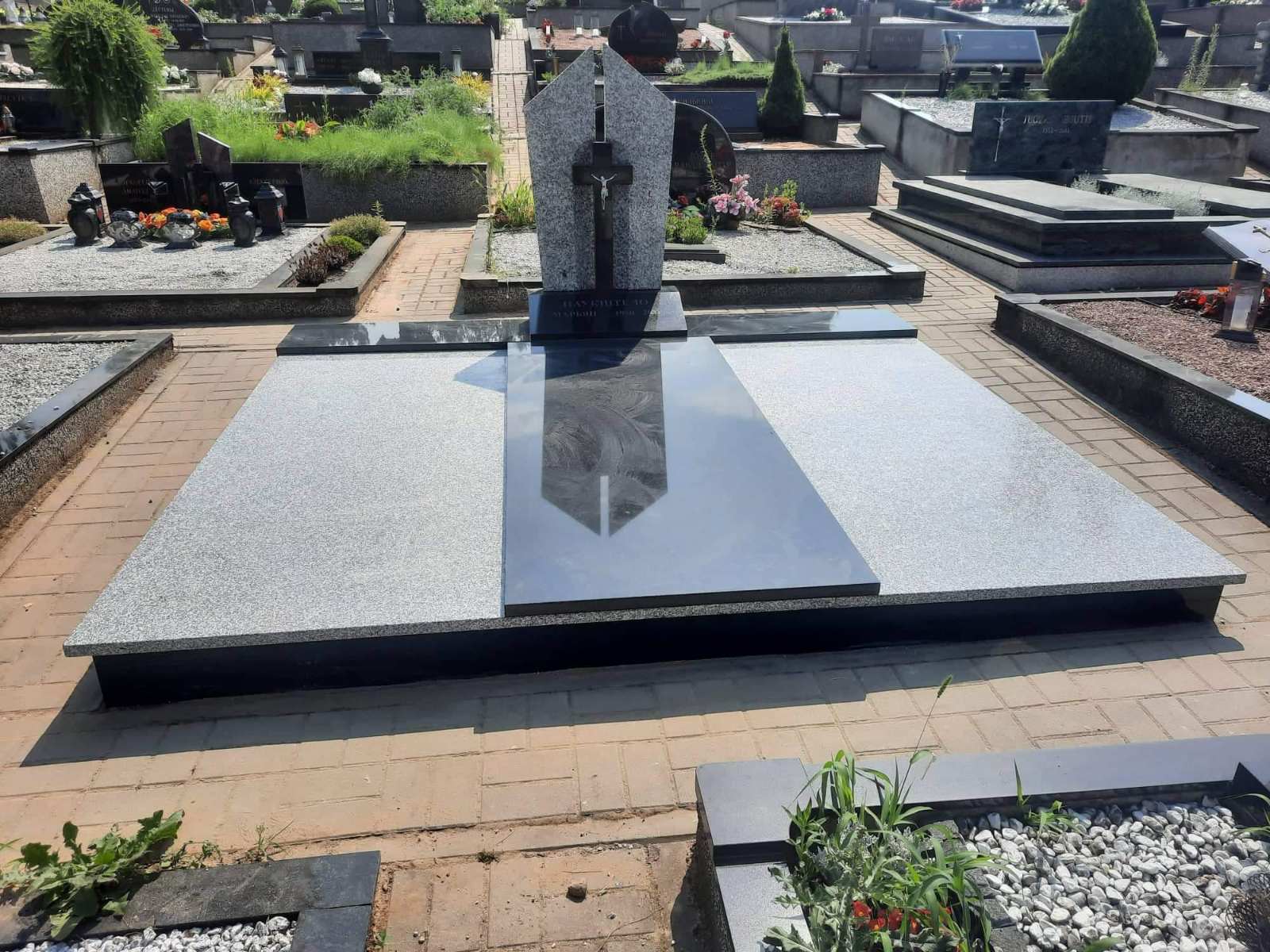 Granito plokščių gamyba