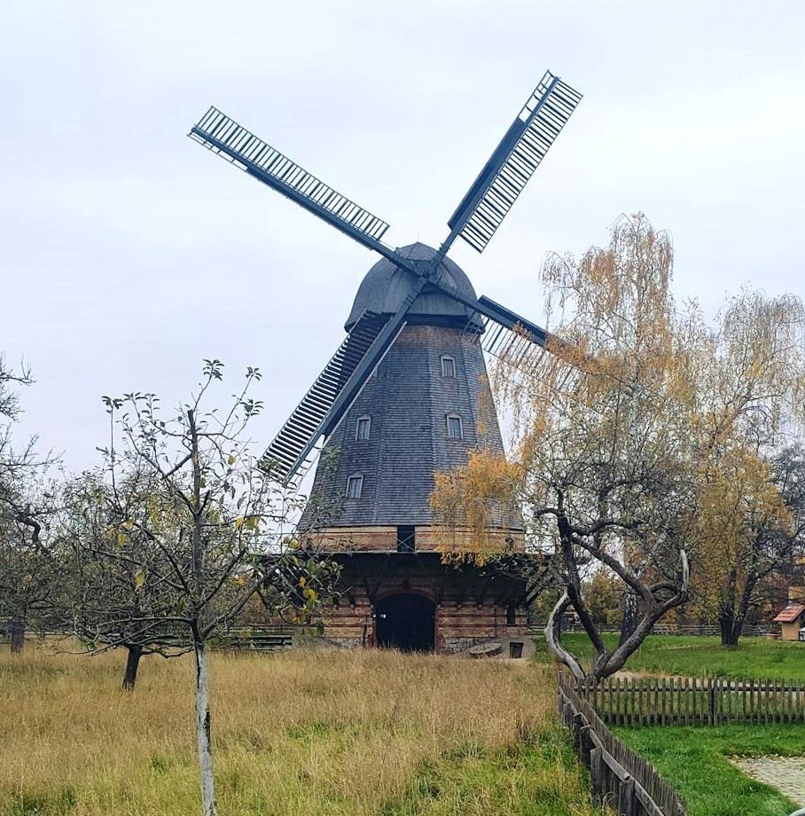 älteste Windmühle von Berlin in Britz