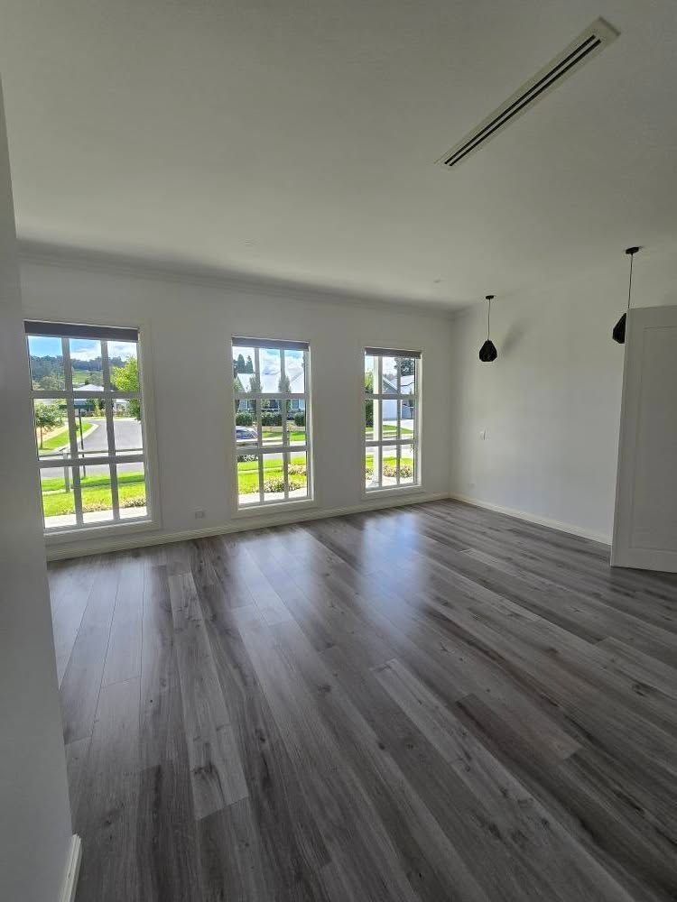 Gas Stove with Four Locations for Heating and Open Door Oven — A Perfect Move And Clean In Bowral NSW