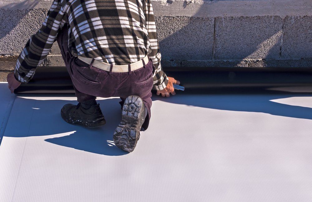 WHITE MEMBRANE ROOFING IN ESTES PARK, CO