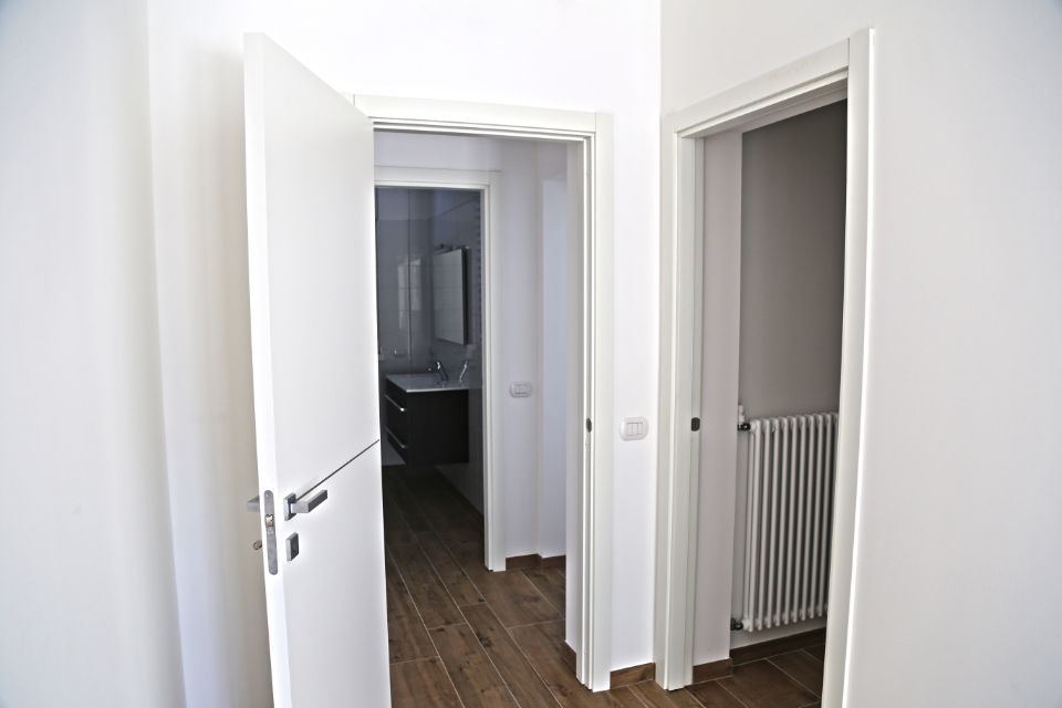 interno appartamento con parquet