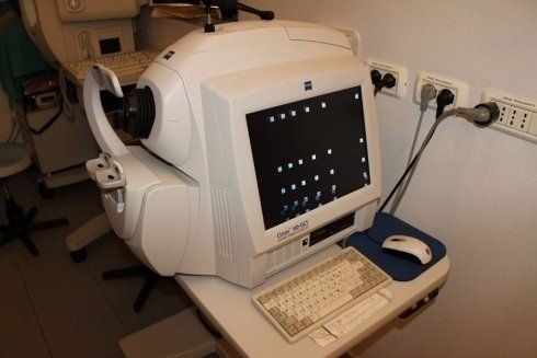 strumento Zeiss per visita visiva