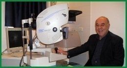 oculista nell'ambulatorio