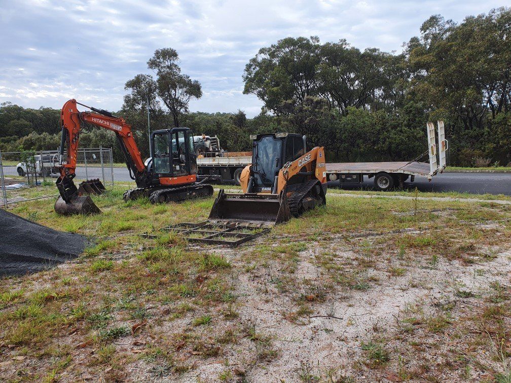 Earthmoving Heavy Equipment — Seaview Excavations in Hallidays Point, NSW