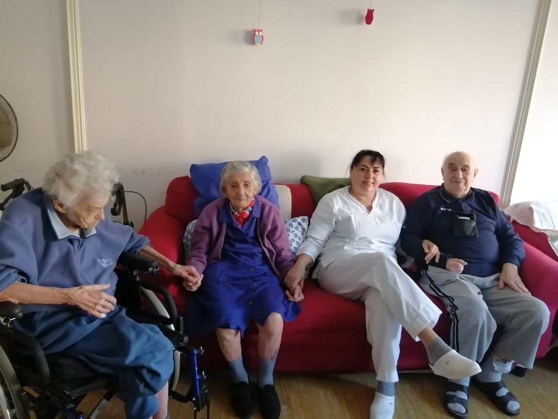 anziani nella residenza