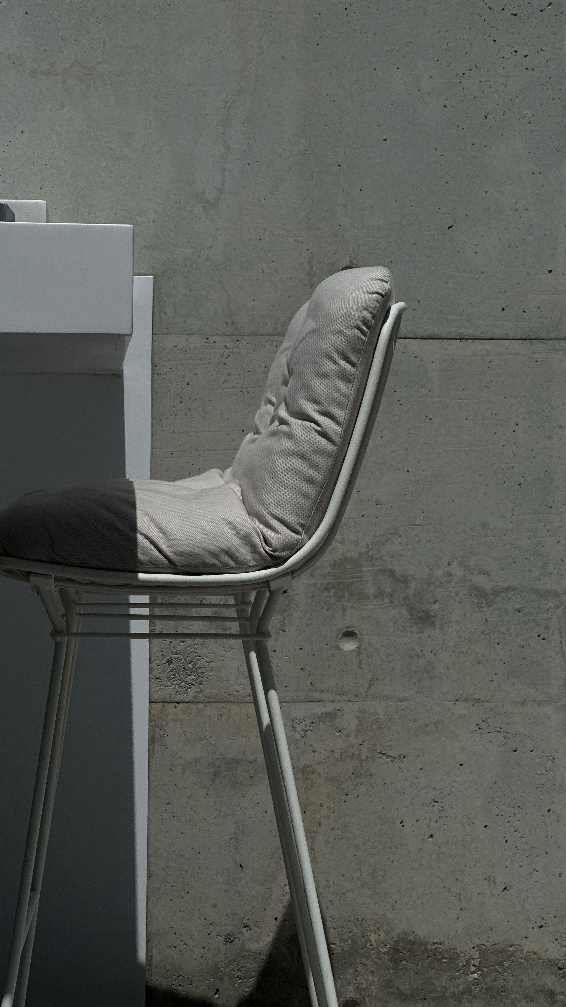 details of metal bowl in silver from tom dixon