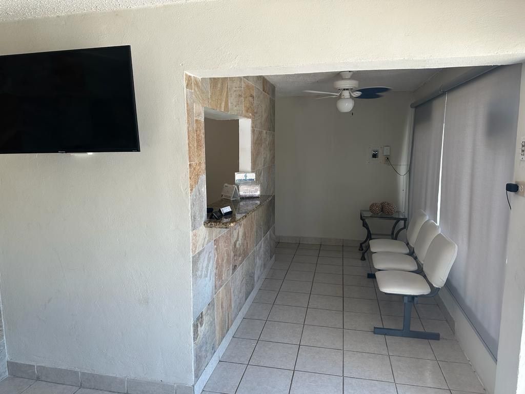 CLÍNICA DE ESTÉTICA DENTAL DR. JUAN CABRAL RODRÍGUEZ