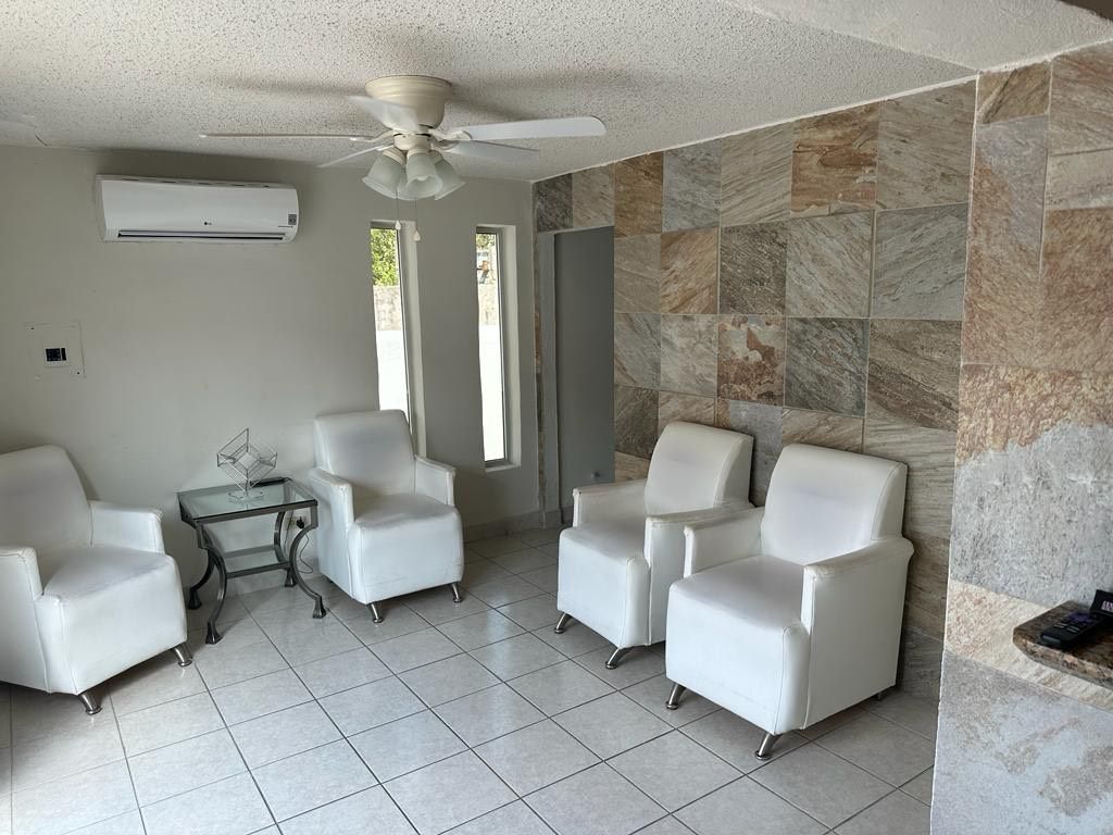 CLÍNICA DE ESTÉTICA DENTAL DR. JUAN CABRAL RODRÍGUEZ