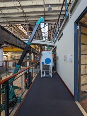 mini crane for air conditioning installation