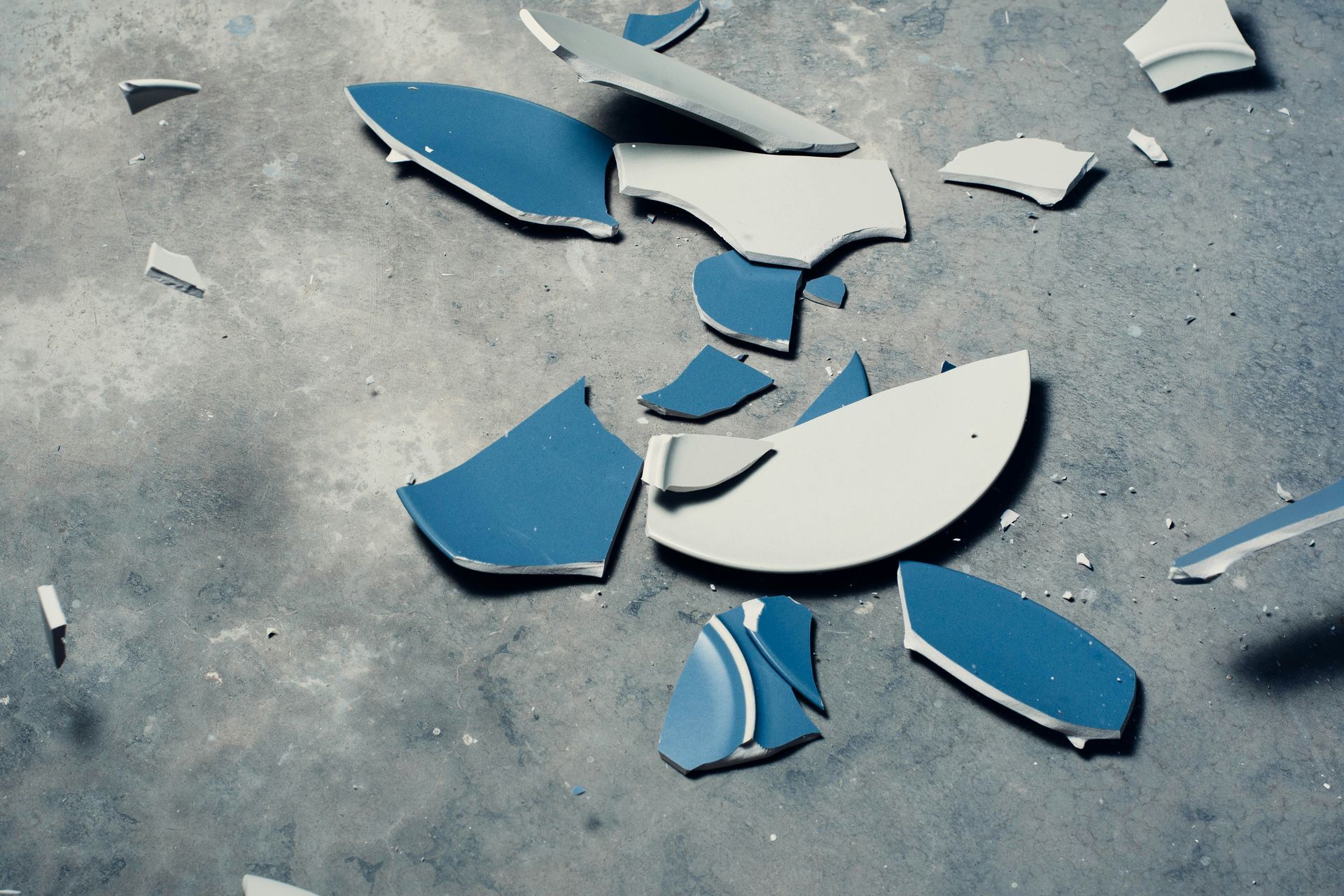 Broke Dish