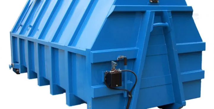 SLUDGE CONTAINER WITH AUGER