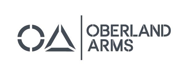 Das Logo von Oberland Arms ist grau und hat ein Dreieck darauf.