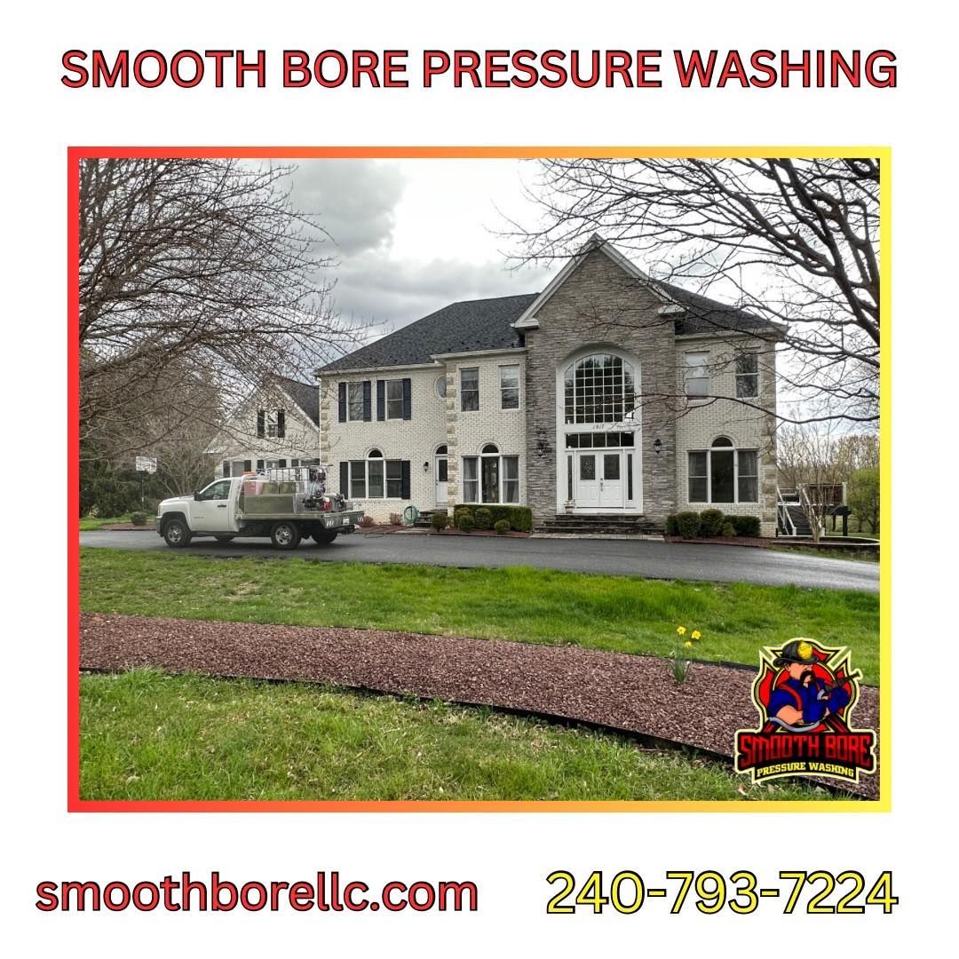 Modern House — Brookeville, MD — Smooth Bore Pressure Washing LLC