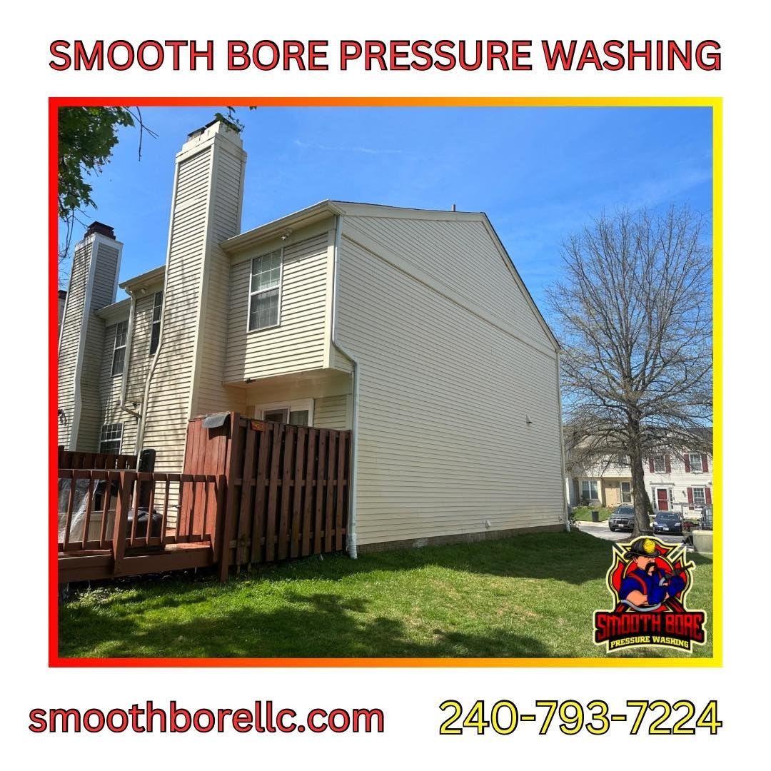 House Siding with Fence — Brookeville, MD — Smooth Bore Pressure Washing LLC