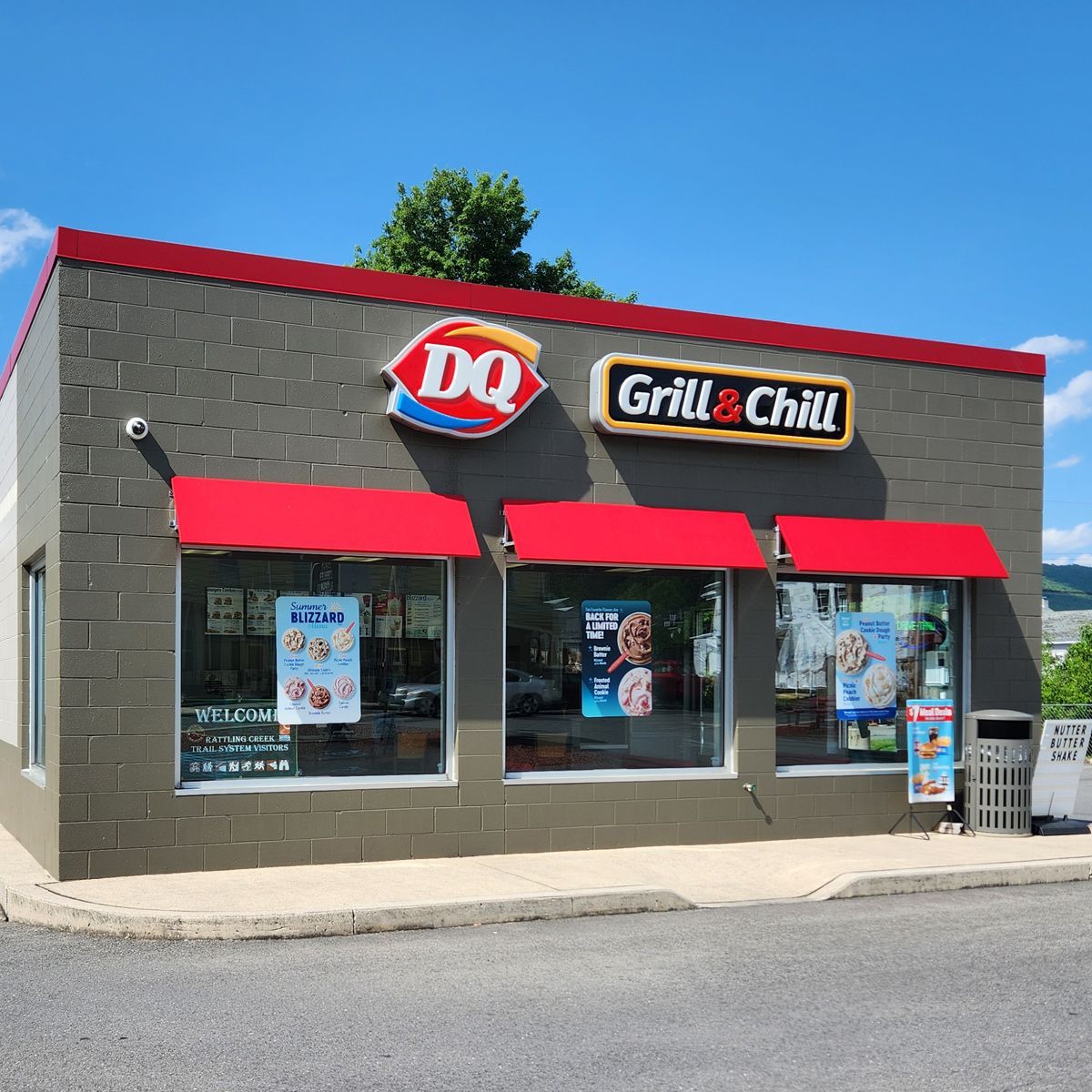 Dairy Queen store front