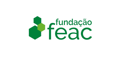 Logotipo da Fundação FEAC, um hexágono verde com o nome da organização em texto verde.