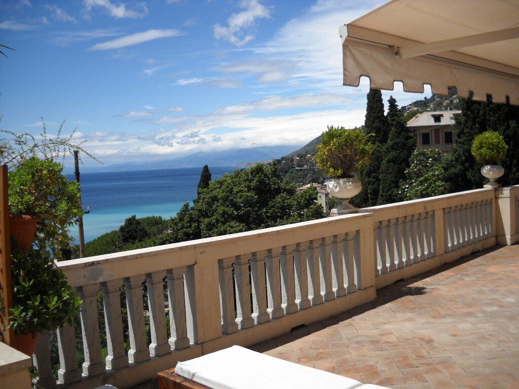 vendita appartamento a Sori in Villa d'epoca