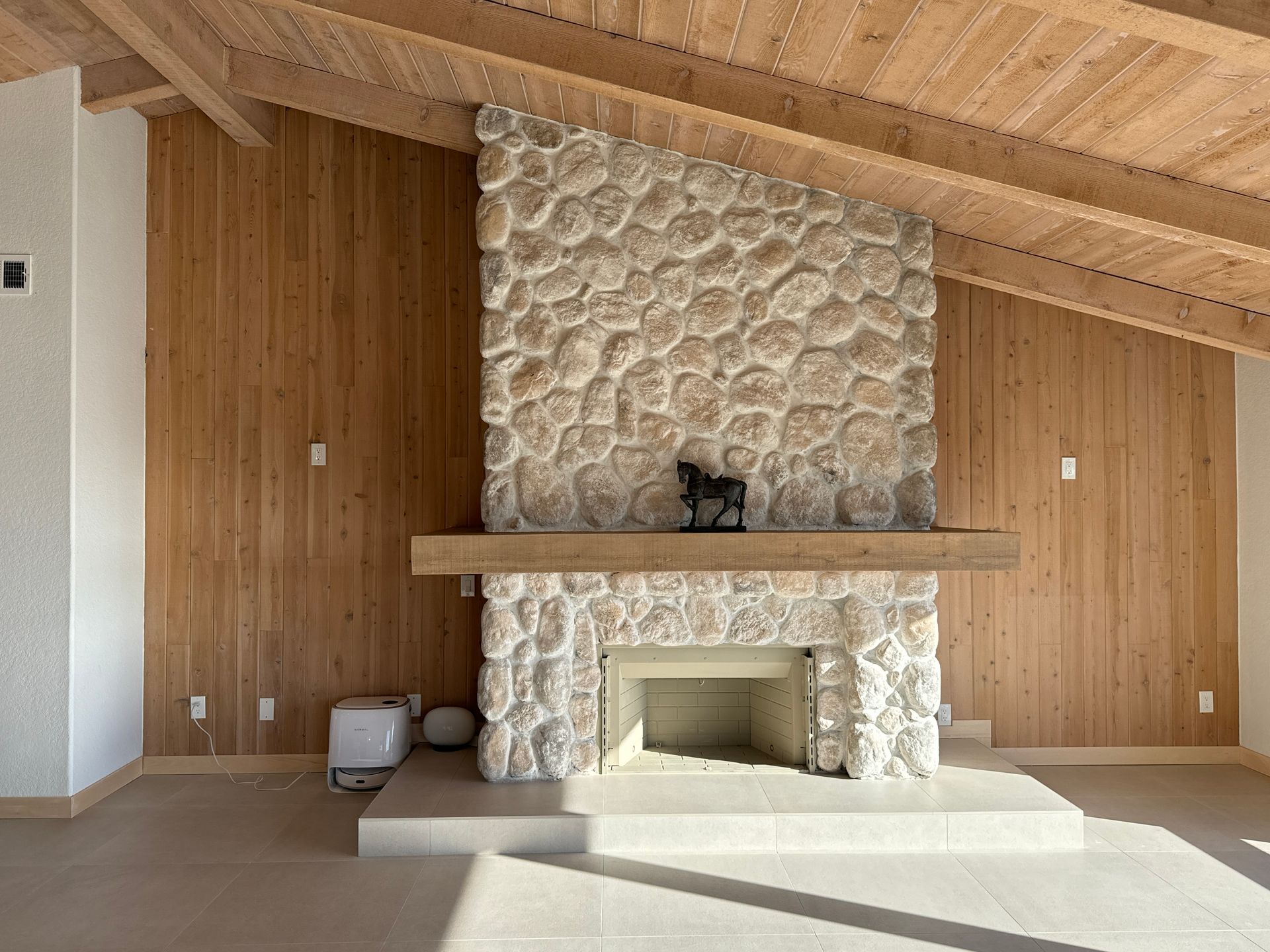 Fire place Lime wash and tile