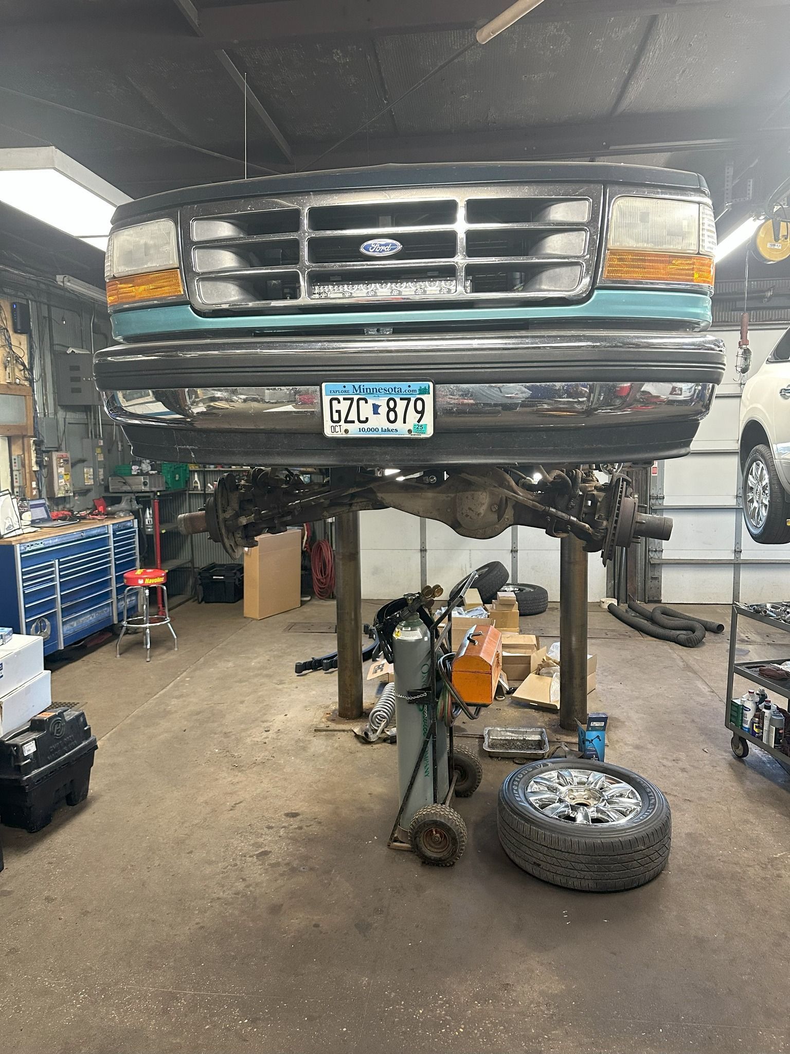 Shop Image | Glen’s Rapid Repair