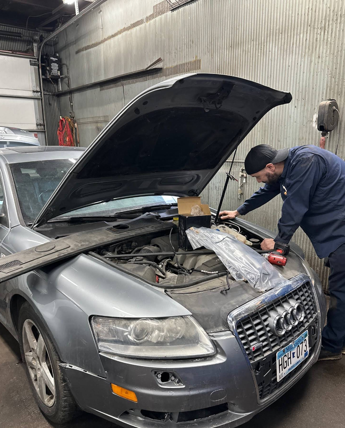 Shop Image | Glen’s Rapid Repair