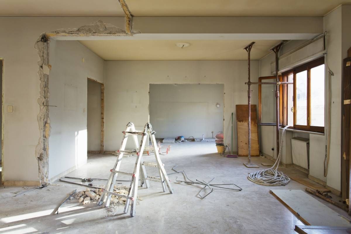 There is a ladder in the middle of the room.