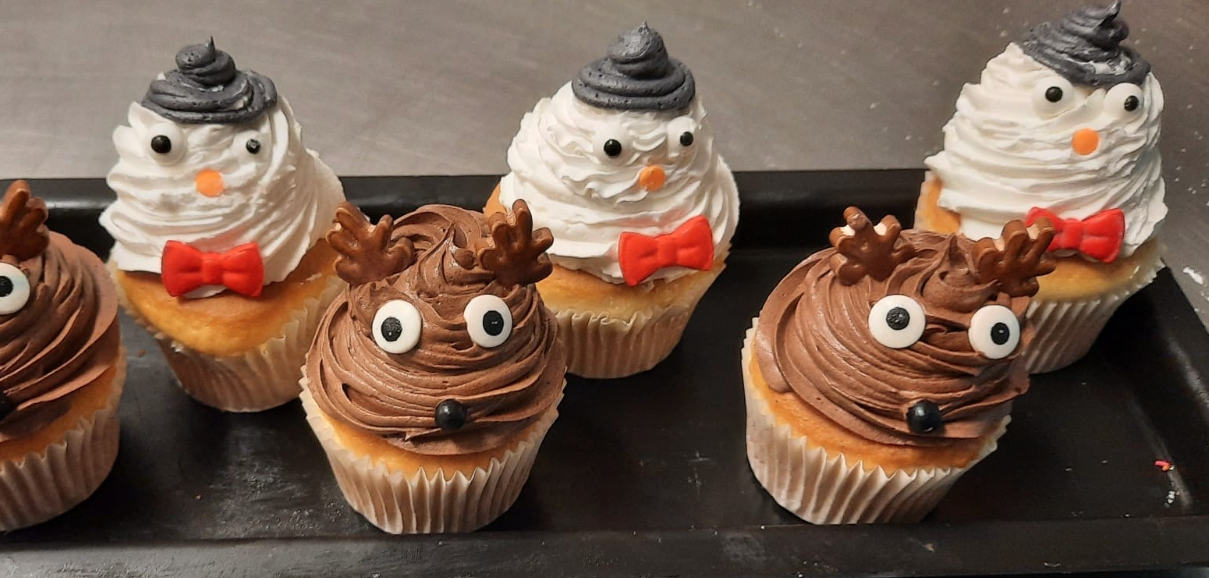 custom decorated cupcakes by crusty's bakery Mackay