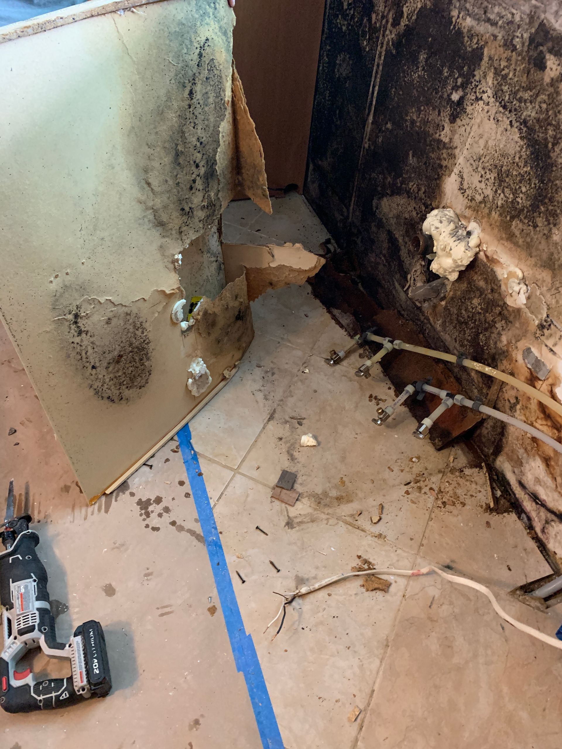 person-removing-mold