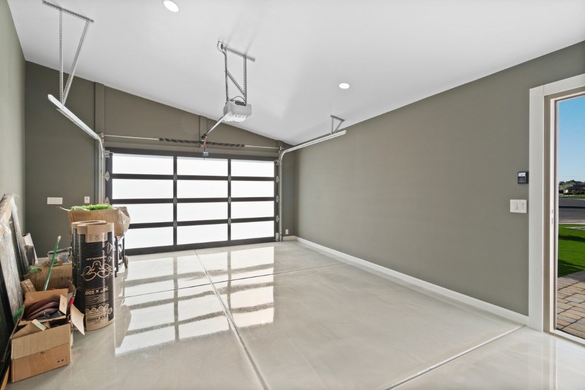 An image of Garage Epoxy Flooring Services in Mission Viejo CA