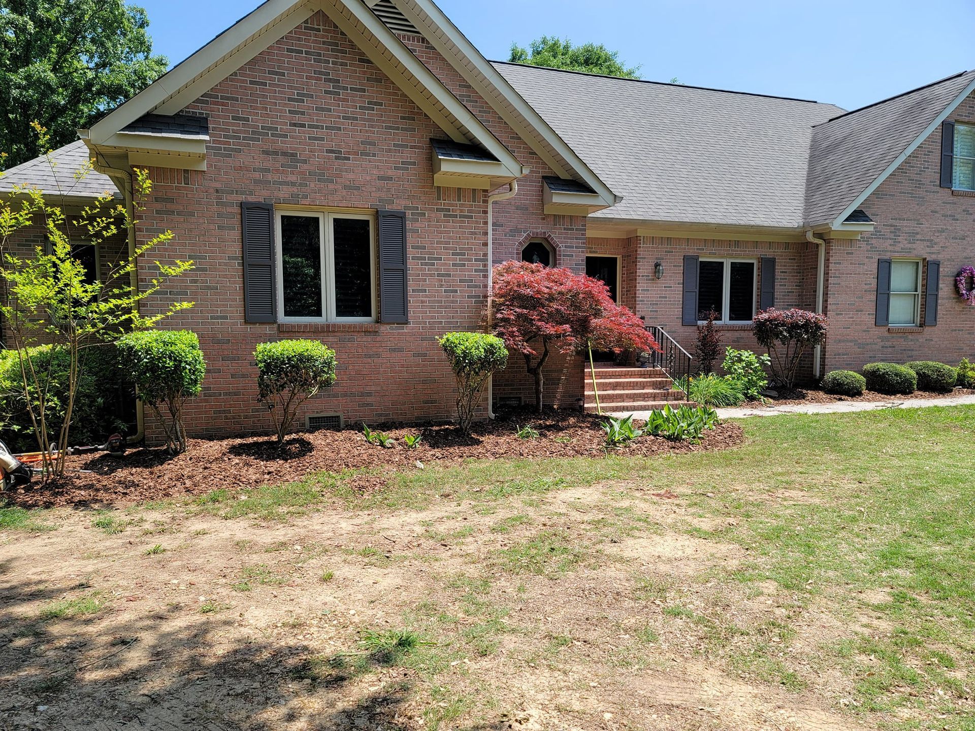 Residential House — Cedartown, GA — J & J Landscape & Services LLC