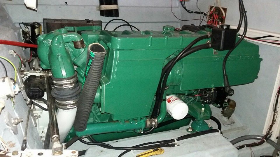 dettaglio motore marino