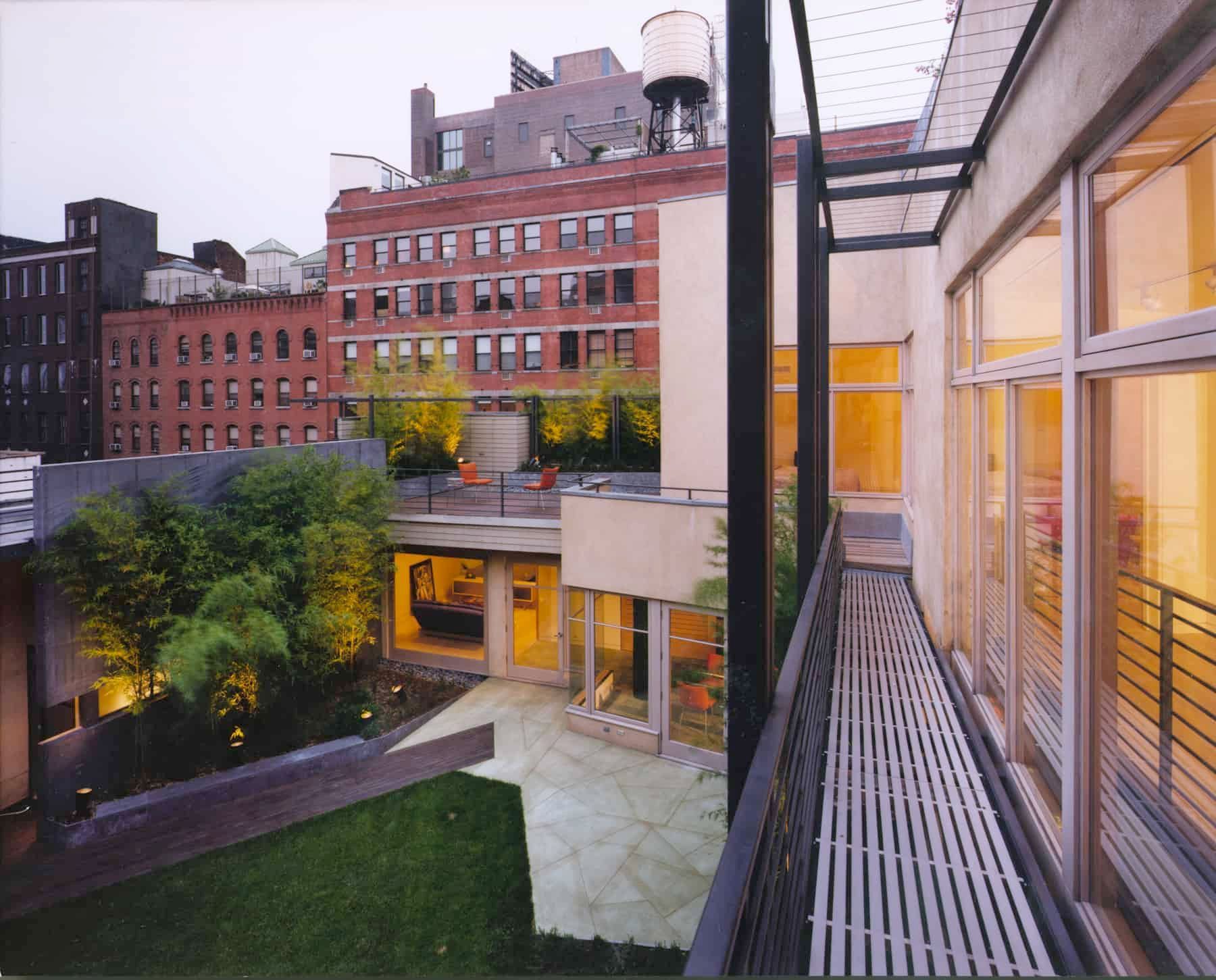 The central garden of the house is a private oasis in Manhattan