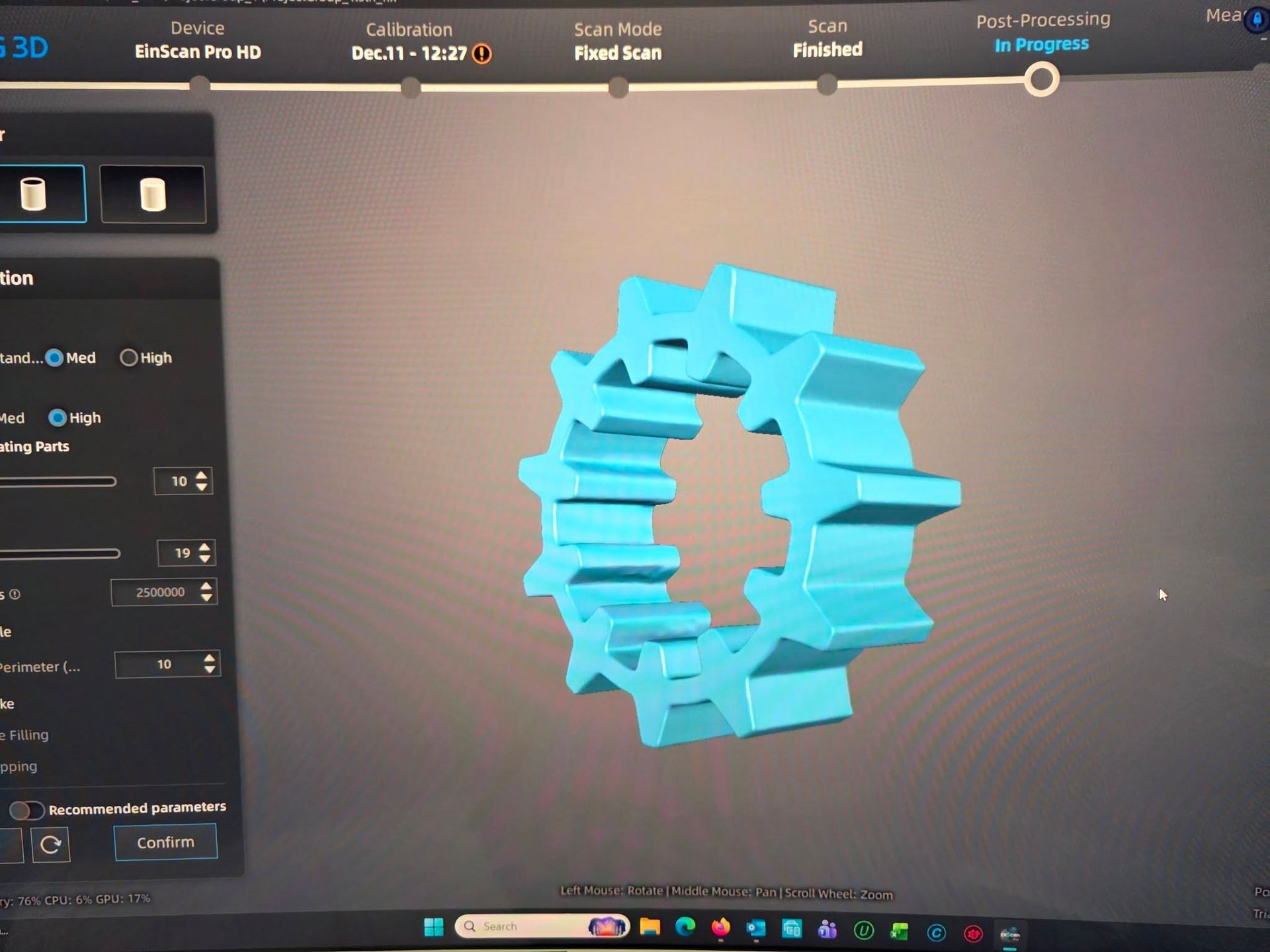 A 3D model of a blue gear displayed on a computer screen in a 3D printing software.